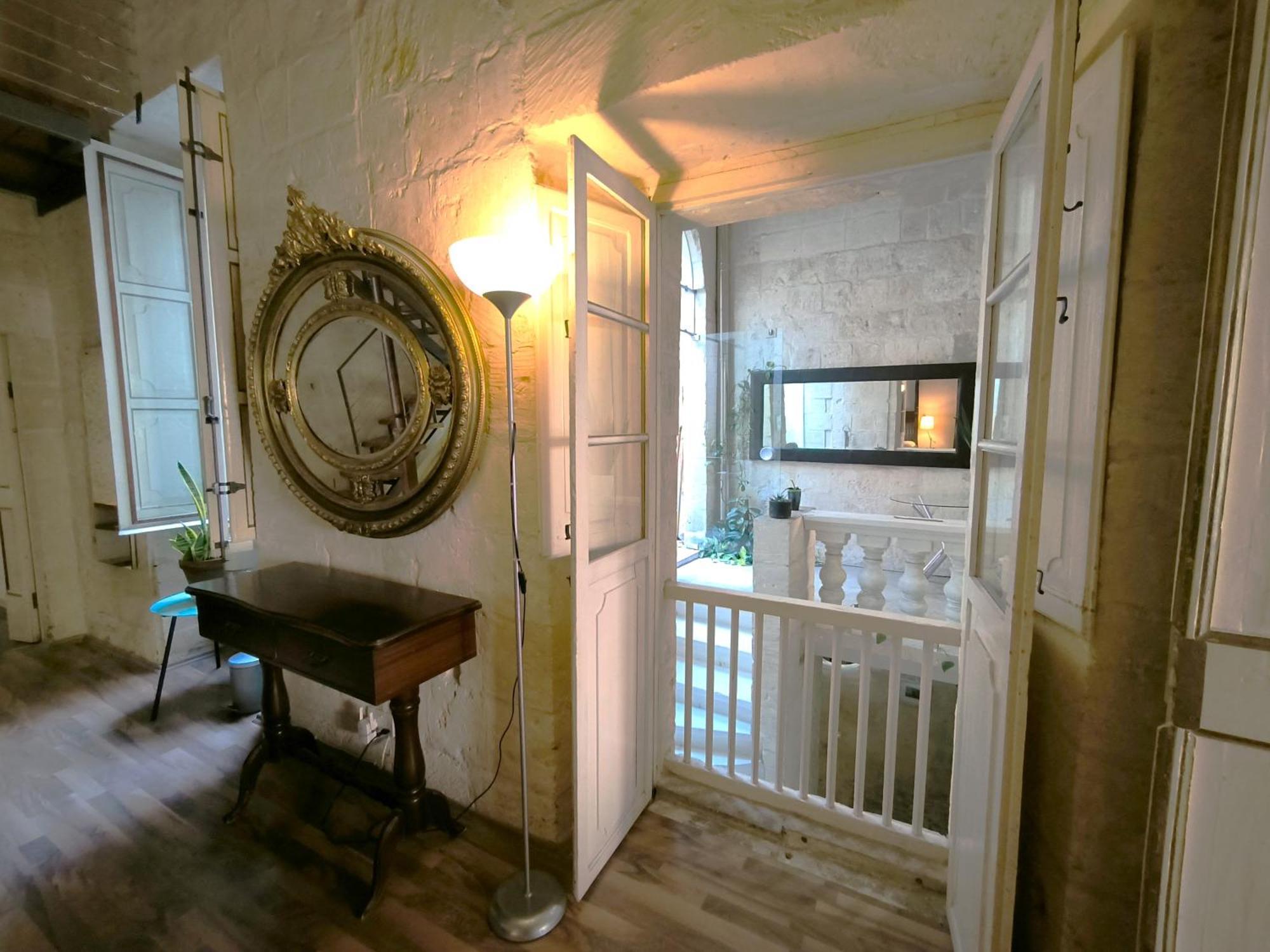 Stunning Valletta 3 Bedroom Town House מראה חיצוני תמונה