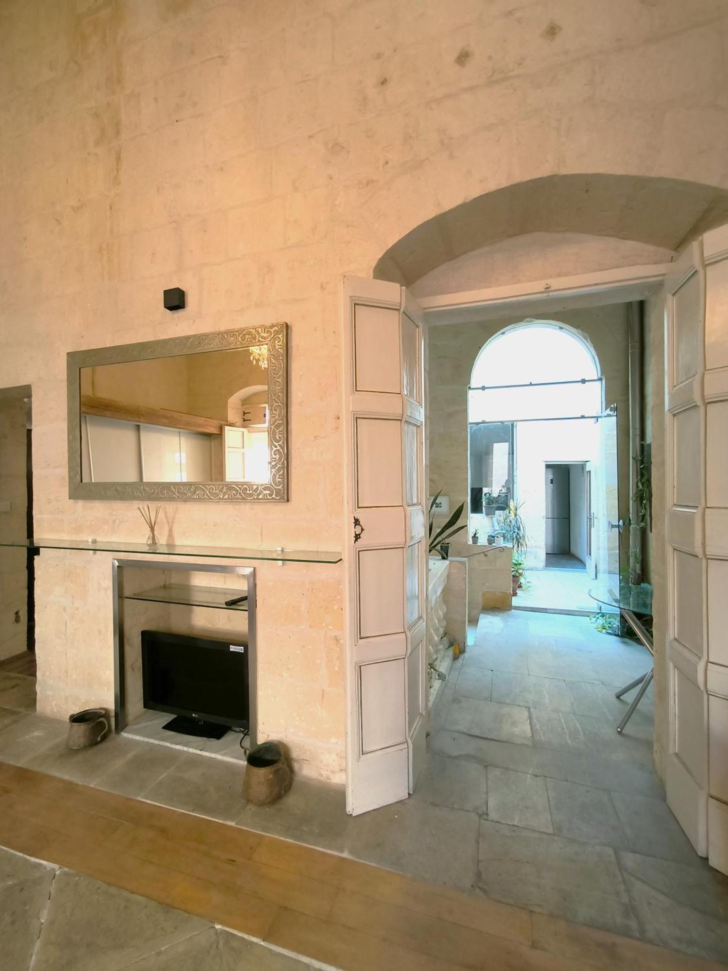 Stunning Valletta 3 Bedroom Town House מראה חיצוני תמונה
